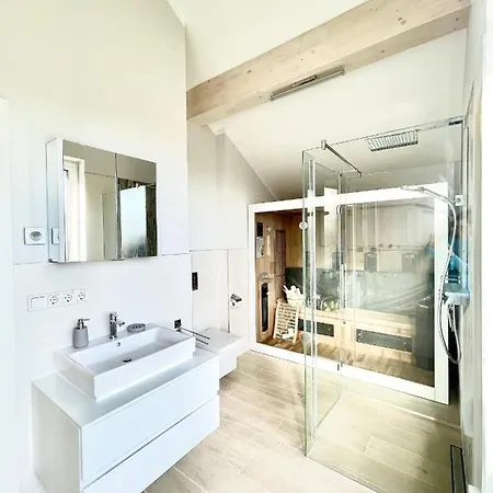 Darssahoi Holiday home Pruchten